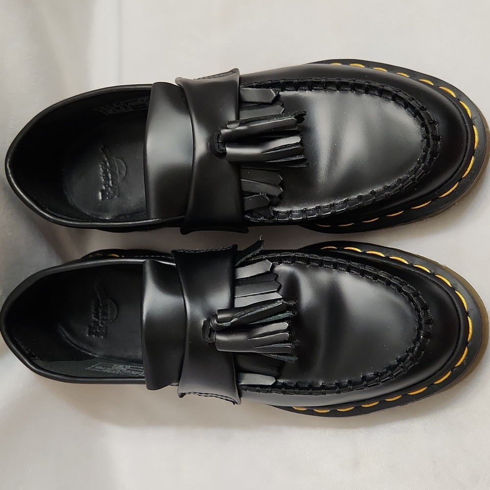 Dr. Martens Adrian Tassel Leather Casual Black Loafers (Uni M Size 7, W Size 8) - Picture 6 of 14